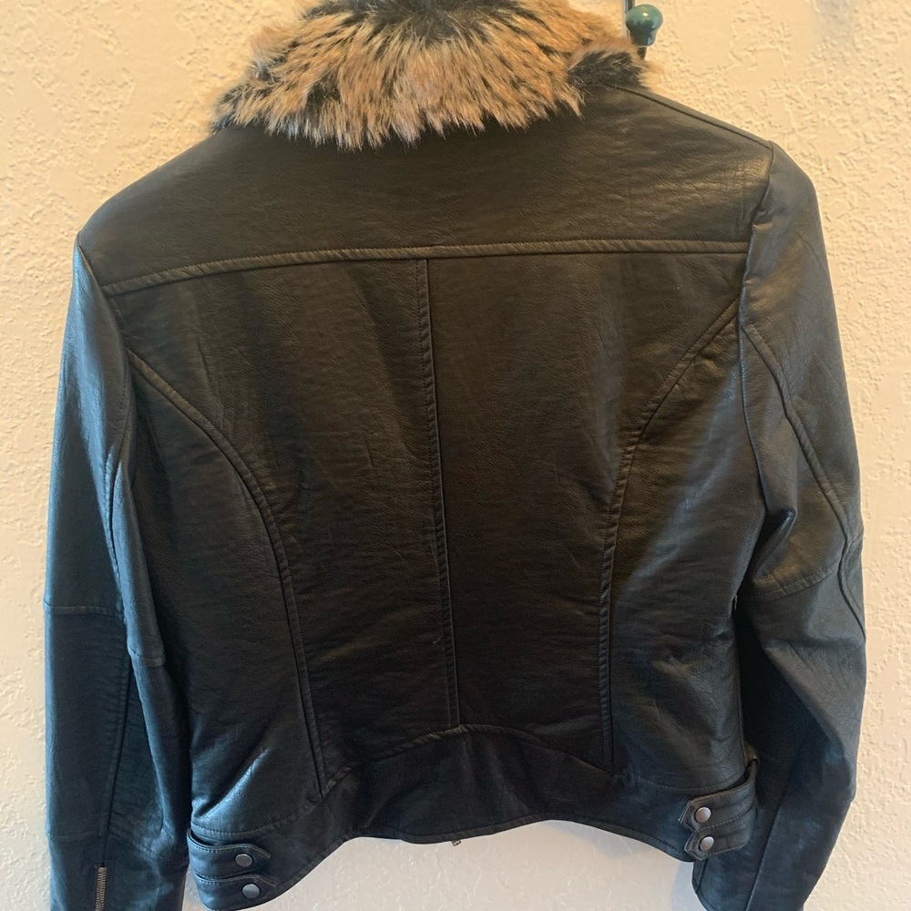 Vegan leather jacket - Picture 4 of 5
